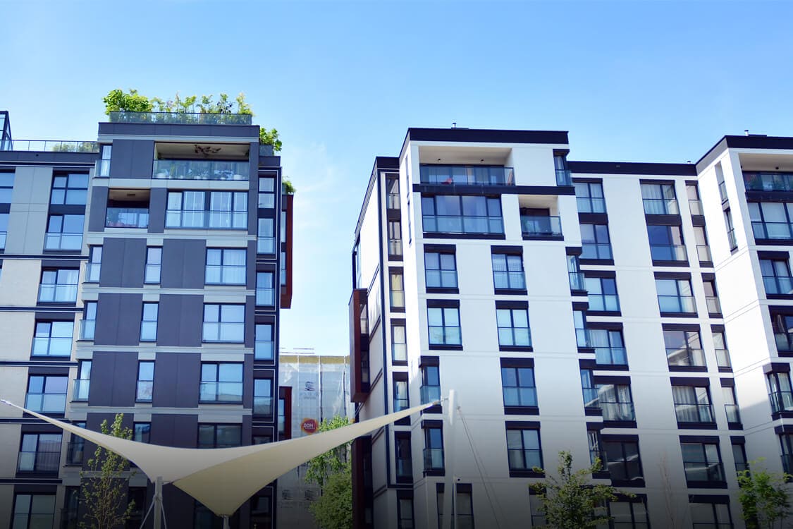 Que ce soit une tour à condo, un multilogement ou une maison nous sommes les spécialiste en porte et fêntre à Lavel et Montréal depuis plus de 40 ans et ce à prix compétitifs.